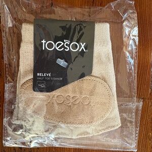 NWT ToeSox Releve Dance Half Toe Socks, Size Medium, Nude Tan Color